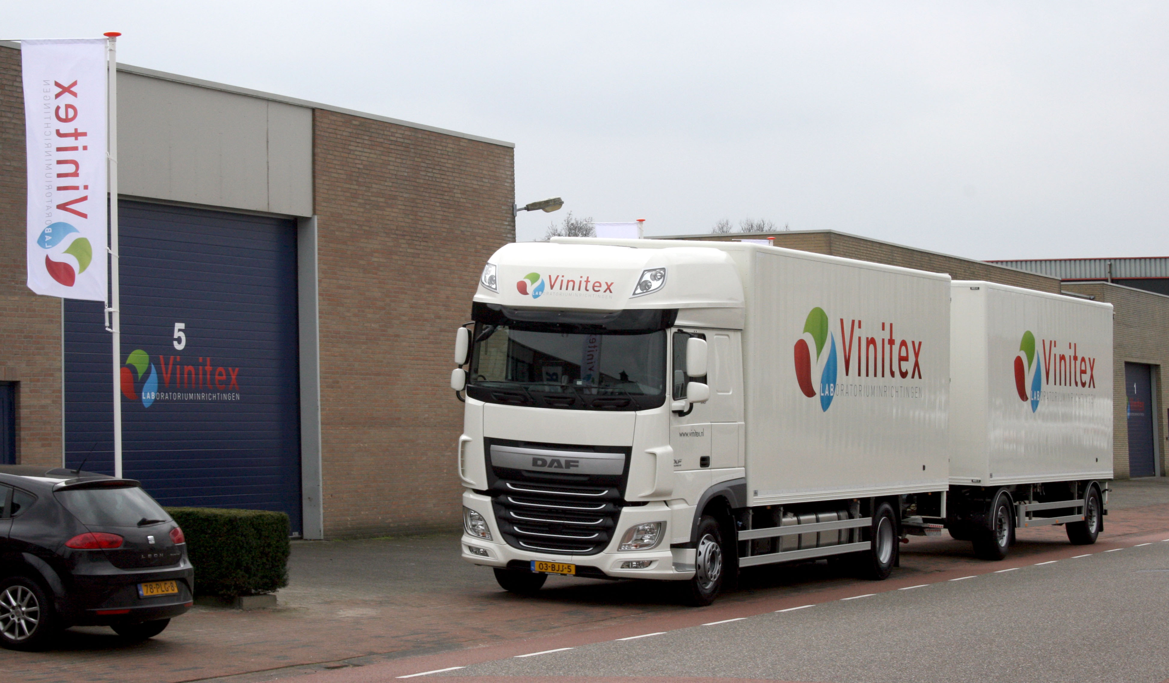 Nieuwe vrachtwagen Vinitex